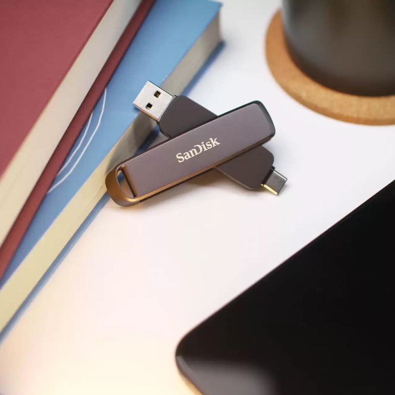 SanDisk Extreme PRO Dual Drive 256GB / USB Type-C + USB Type-A / USB 3.2 Gen 1 / kov / černá