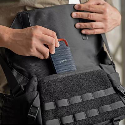 SanDisk Extreme PRO 2TB SSD / externí / USB Type-C / USB4 Gen 3x2 / 40Gbps / R: up to 3800 MB/s / W: 3700MB/s