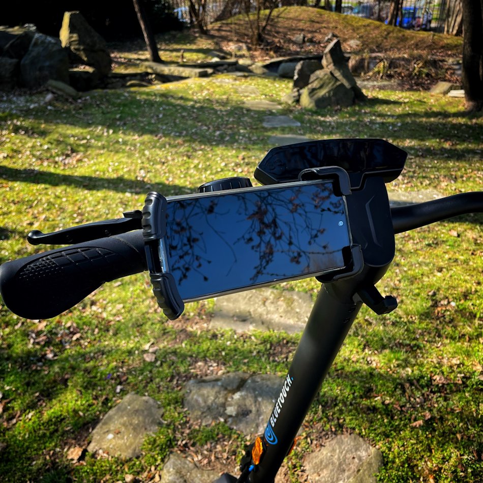 BLUETOUCH 360° odolný držák na mobilní telefon pro elektrokoloběžky BLUETOUCH