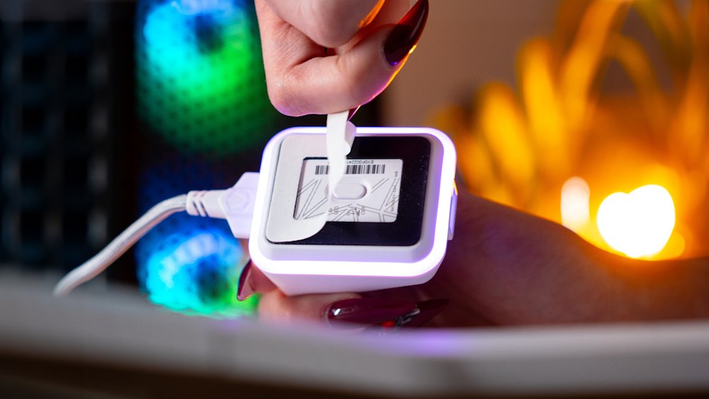 Endorfy dokovací stanice pro LIV a LIV Plus / USB port / RGB podsvícení / bílá