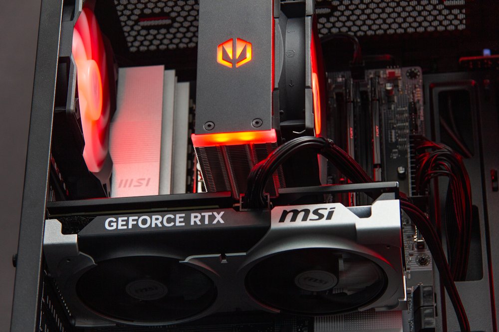 HAL3000 MČR Finale Pro / AMD Ryzen 5 7600/ 32GB DDR5/ RTX 5060 Ti 16G/ 1TB PCIe SSD/ WiFi/ W11