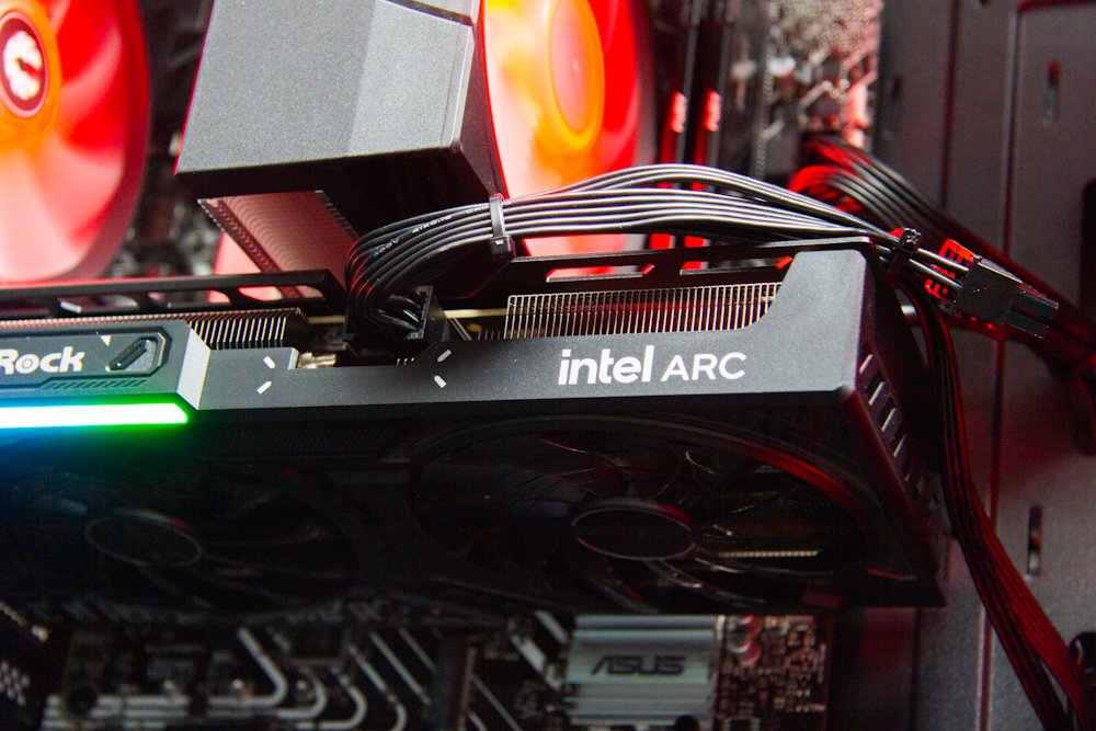 HAL3000 MEGA Gamer Pro B580 / Intel i5-12400F/ 32GB/ ARC B580/ 1TB PCIe SSD/ W11