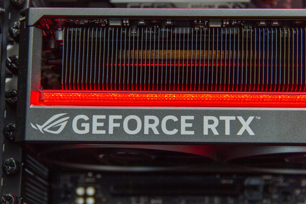 HAL3000 Herní sestava MČR 2025 / AMD Ryzen 9 9950X3D/ 64GB DDR5/ RTX 5090/ 4TB PCIe4 SSD/ WiFi/ W11