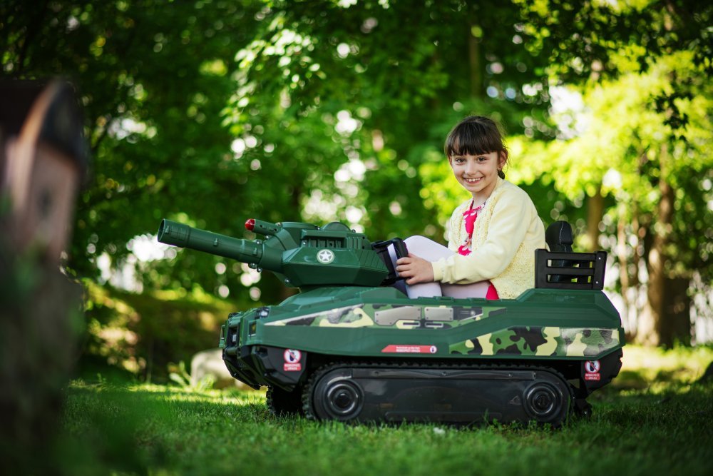 BLUETOUCH elektrický dětský tank/ rychlost 4 km/h/ provozní doba 45 min/ zelený