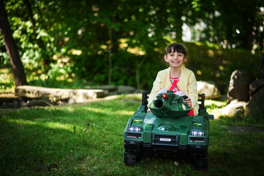BLUETOUCH elektrický dětský tank/ rychlost 4 km/h/ provozní doba 45 min/ zelený
