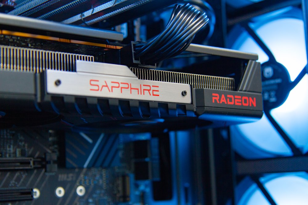 HAL3000 MČR Finale Pro / Intel i5-14400F/ 32GB/ RX 9060 XT 16G/ 1TB PCIe SSD/ WiFi/ W11