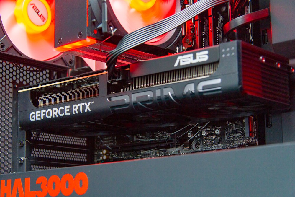 HAL3000 Online Gamer / AMD Ryzen 5 7600/ 32GB DDR5/ RTX 5060 Ti 16G/ 1TB PCIe SSD/ WiFi/ W11