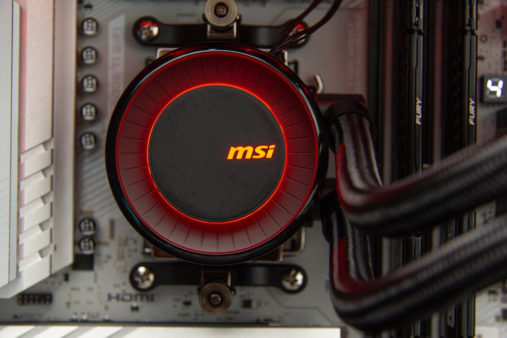 HAL3000 MČR Finale Elite / AMD Ryzen 7 9800X3D/ 64GB DDR5/ RTX 5070 Ti/ 2TB PCIe SSD/ WiFi/ W11