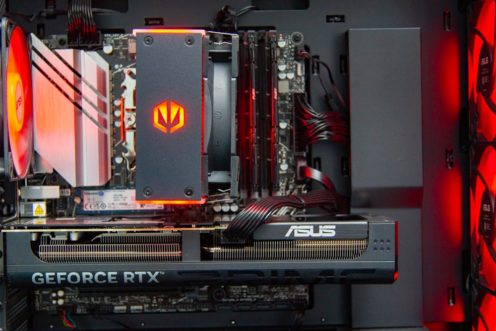 HAL3000 Alfa Gamer Pro / AMD Ryzen 7 7700/ 32GB DDR5/ RTX 5070/ 1TB PCIe4 SSD/ WiFi/ W11