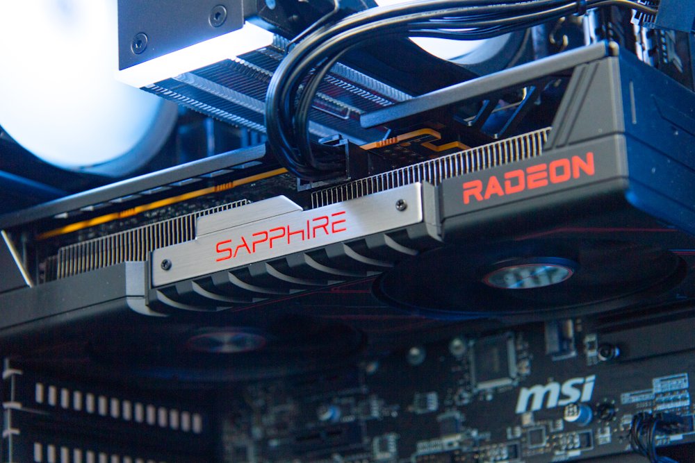 HAL3000 MČR Finale Elite / AMD Ryzen 7 5700X/ 32GB/ RX 9060 XT 16G/ 1TB PCIe SSD/ WiFi/ W11