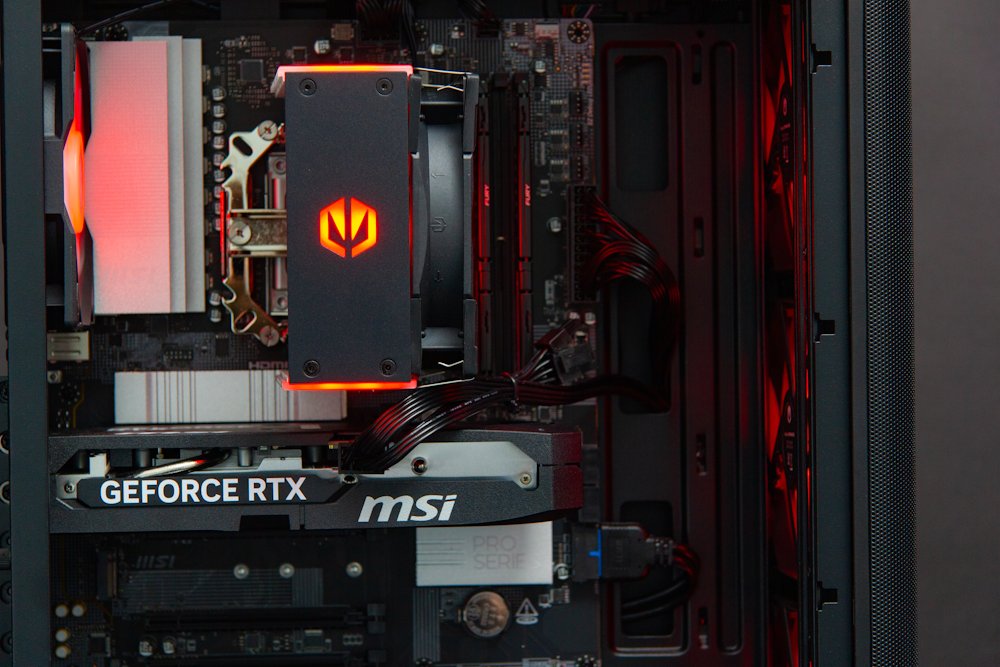 HAL3000 MČR Finale Pro / AMD Ryzen 5 7600/ 32GB DDR5/ RTX 5060 Ti/ 1TB PCIe SSD/ WiFi/ W11