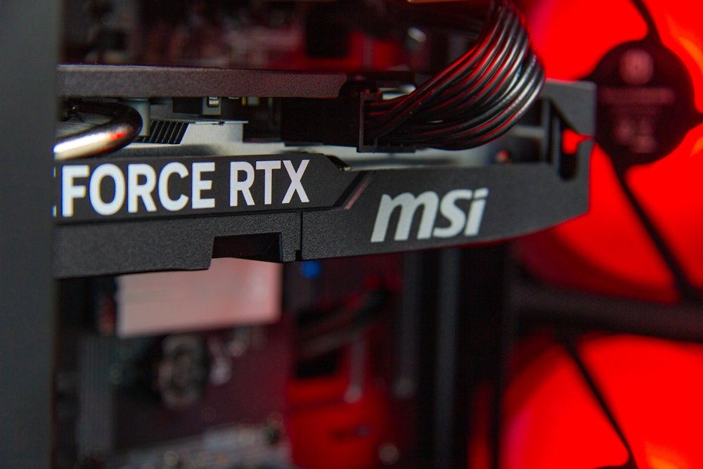 HAL3000 MČR Finale Pro / AMD Ryzen 5 7600/ 32GB DDR5/ RTX 5060 Ti/ 1TB PCIe SSD/ WiFi/ W11