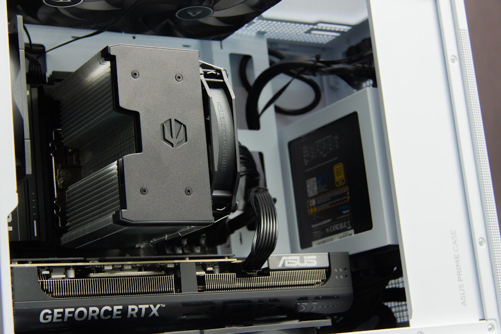 HAL3000 Alfa Gamer Micro Air White / AMD Ryzen 7 9800X3D/ 32GB DDR5/ RTX 5070 Ti/ 2TB PCIe4 SSD/ WiFi/ W11