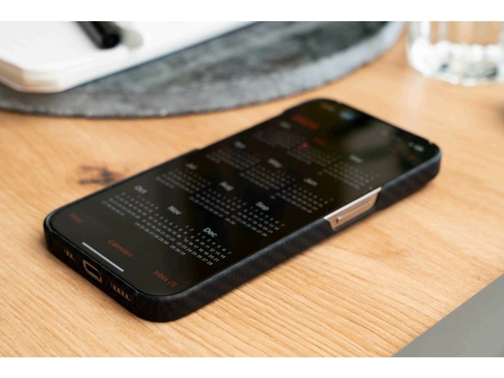 Swissten pouzdro MAGCARBON pro Apple iphone 15 pro - černé