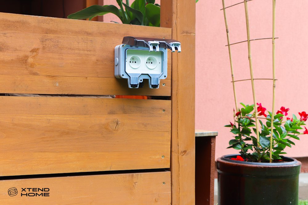 Xtend Home chytrá venkovní dvouzásuvka, IP66, WiFi, správné spínání fáze, Tuya