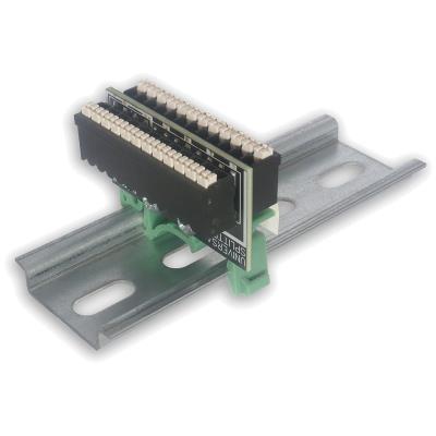 TINYCONTROL universální spitter na DIN lištu