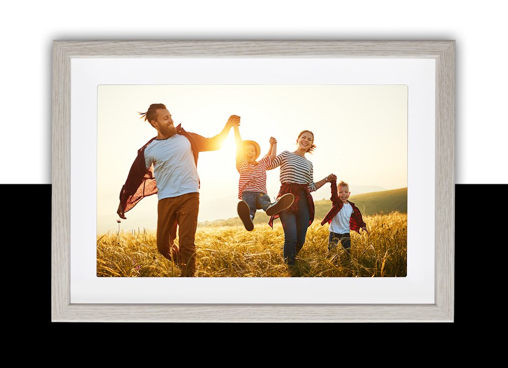 Rollei fotorámeček WiFi 108/ úhlopříčka 10.1"/ 32GB/ 2W/ Frameo APP/ Světlé dřevo