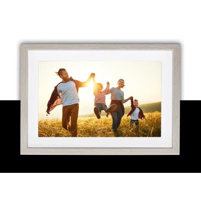 Rollei fotorámeček WiFi 108/ úhlopříčka 10.1"/ 32GB/ 2W/ Frameo APP/ Světlé dřevo