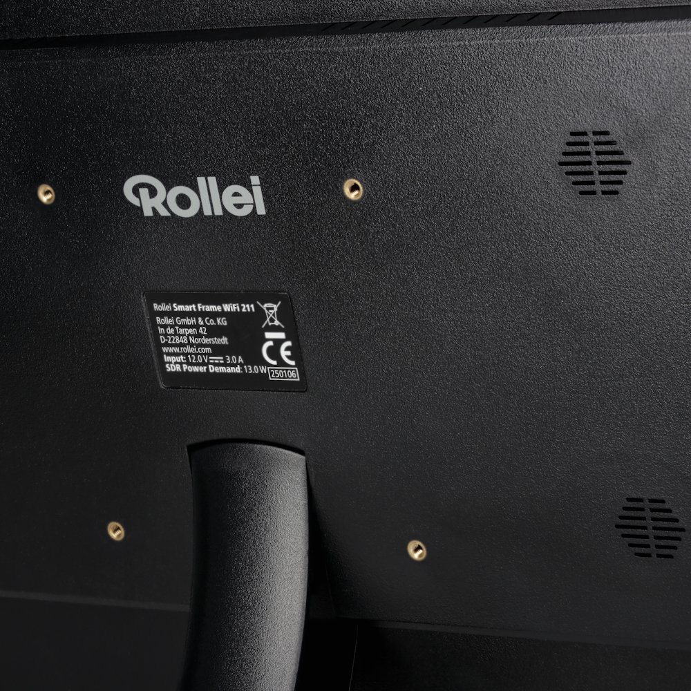 Rollei fotorámeček WiFi 211/ úhlopříčka 21.5"/ 32GB/ 4W/ Frameo APP/ Černý