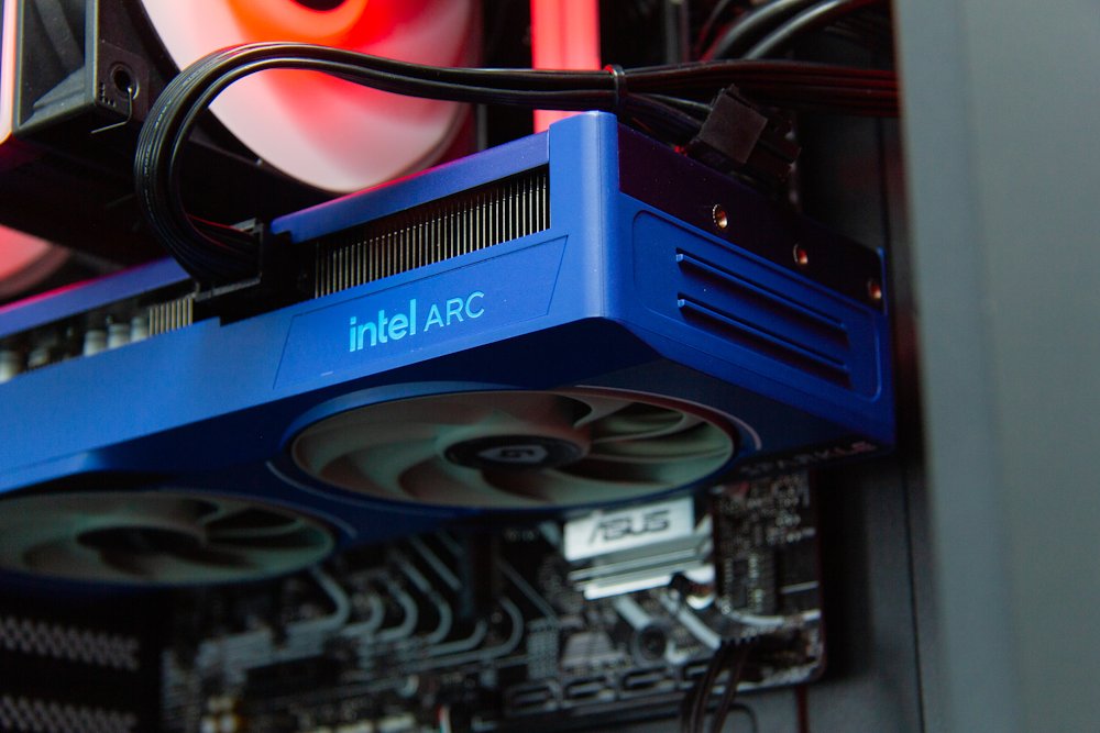 HAL3000 MEGA Gamer Pro / Intel i5-12400F/ 32GB/ ARC B570/ 1TB PCIe SSD/ W11