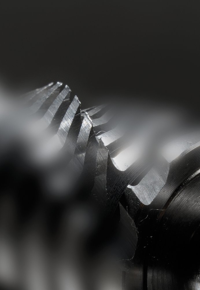 KOBRA skartovač AF+1 40 L/ příčný řez 3,5 x 40 mm/ A4/ kapacita 350 listů/ objem koše 40l/ stupeň utajení P4/ šedý