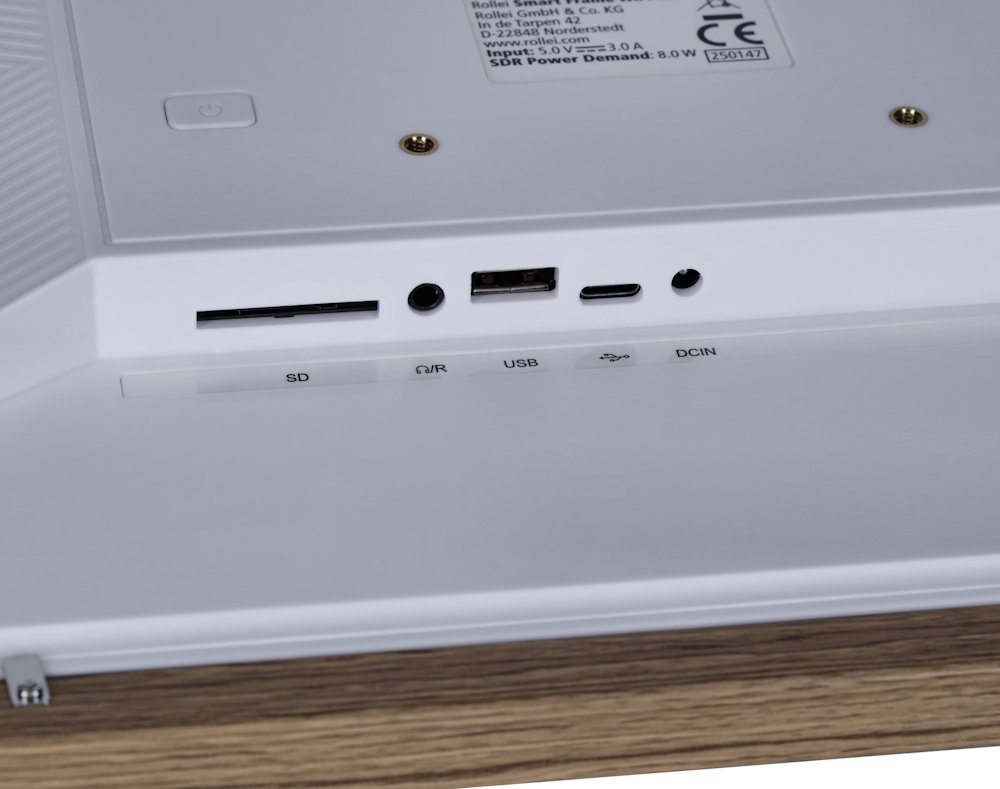 Rollei fotorámeček WiFi 152/ úhlopříčka 15.6"/ 32GB/ 2W/ Frameo APP/ Světlé dřevo