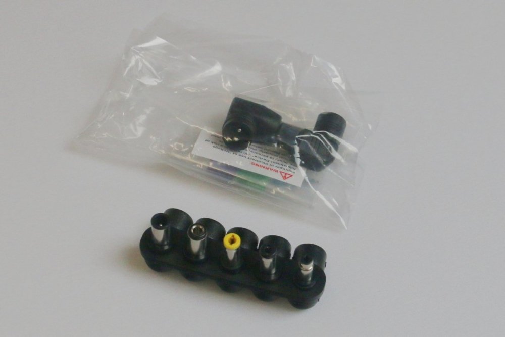 EUROCASE univerzální napájecí adaptér 1pro NB do auta 90W USB