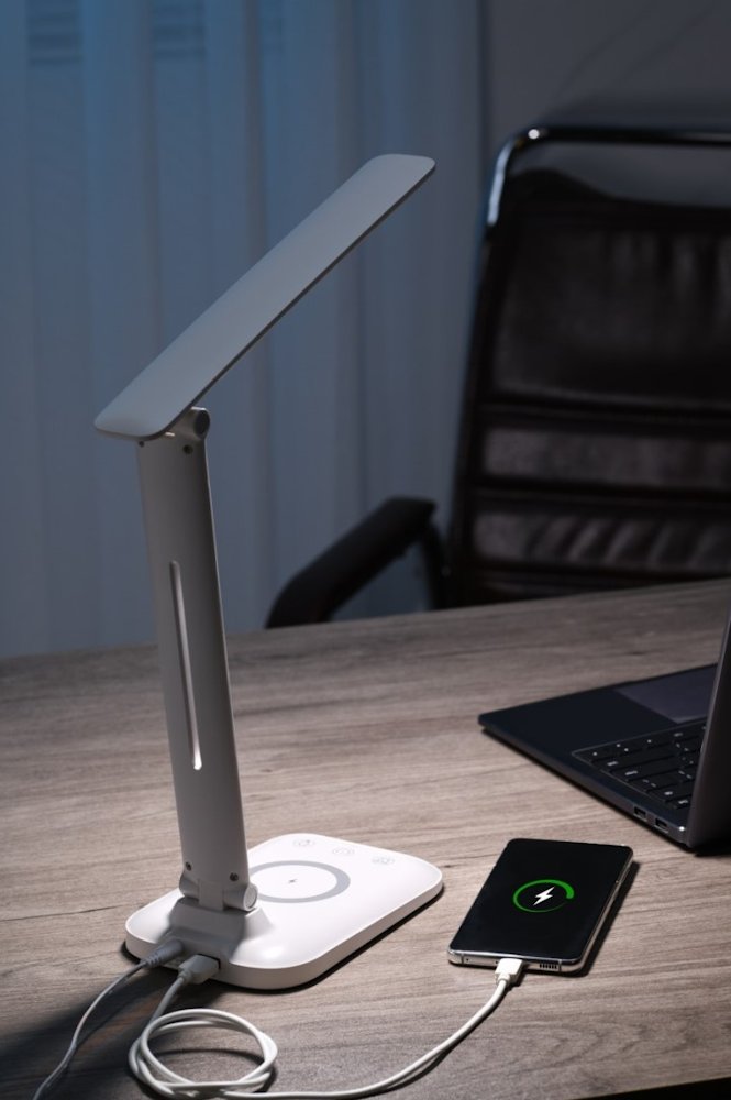 IMMAX LED stolní lampička LUMI/ Qi nabíjení/ 7W/ 300lm/ 12V/2A/ stmívatelná/ bílá