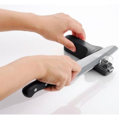 Kyocera Válečkový keramický brousek na ocelové nože, černý