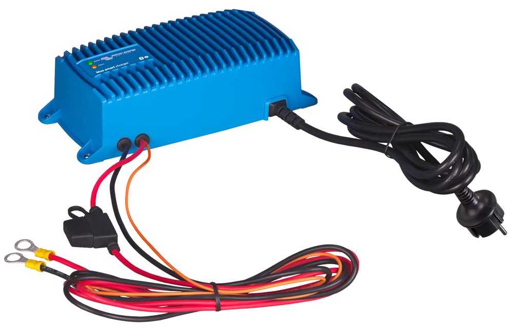 Victron BlueSmart IP67 chytrá nabíječka baterií 12V/17A, vodotěsná