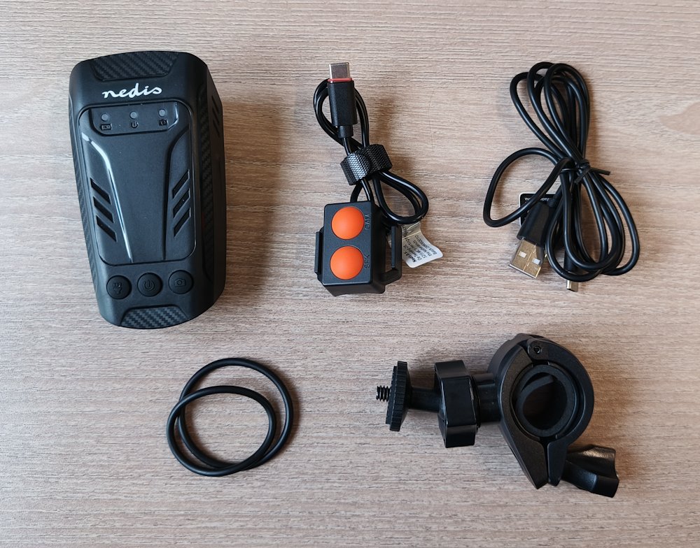 NEDIS multifunkční cyklistická kamera 3v1/ Full HD/ 2Mpix/ LED světlomet/ klakson/ USB-C/ slot micro SD/ černá