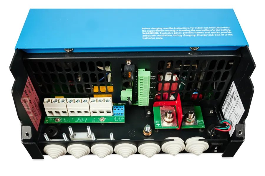 Victron MultiPlus-II hybridní měnič 48/4K5/55-32 GX