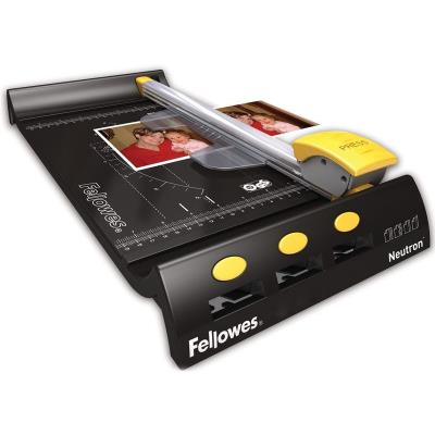 FELLOWES řezačka Neutron/ formát A4/ délka řezu 320 mm/ 10 listů 80g papíru/ plastová základna