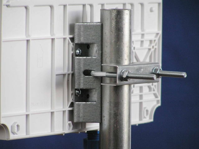 JRC GentleBOX JE-300 outdoor krabice vč. úchytu na stožár