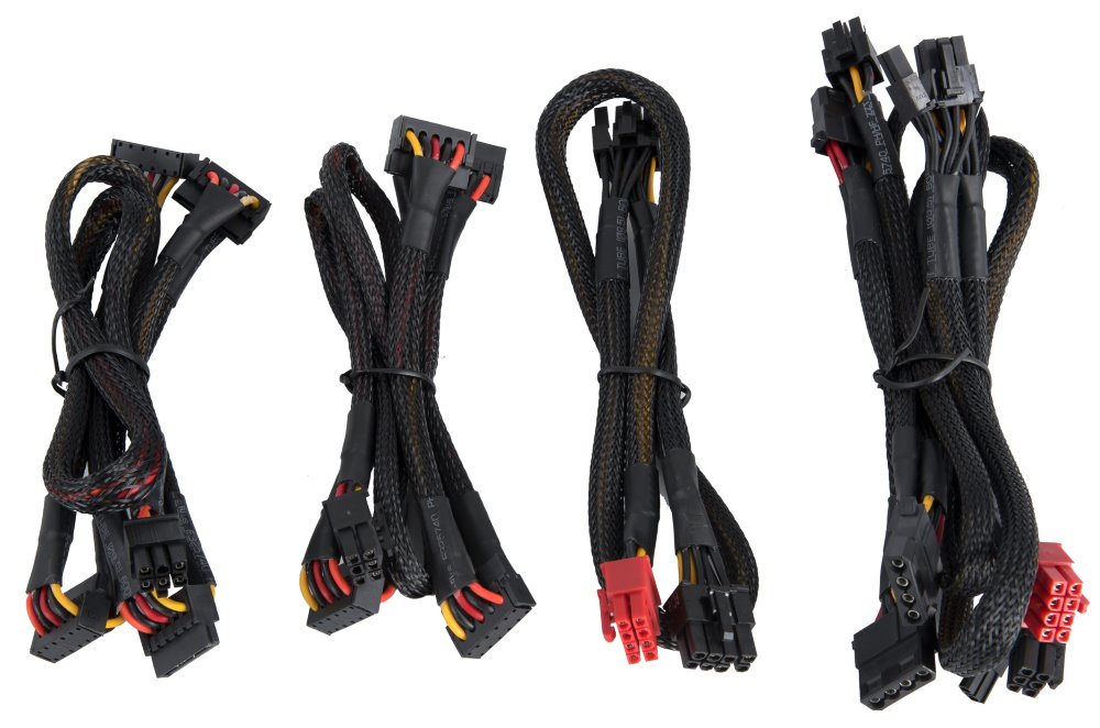 CHIEFTEC zdroj GDP-750C-RGB / Photon Gold Series / 750W / 140mm fan / akt. PFC / modulární kabeláž / 80PLUS Gold