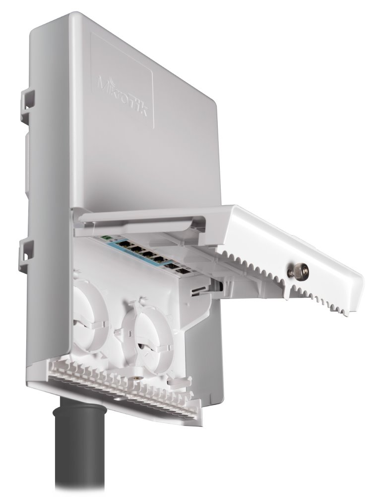 MikroTik netPower Lite 7R, 7x GbE PoE in, 1x GbE PoE out, 2x SFP+, SwOS, venkovní