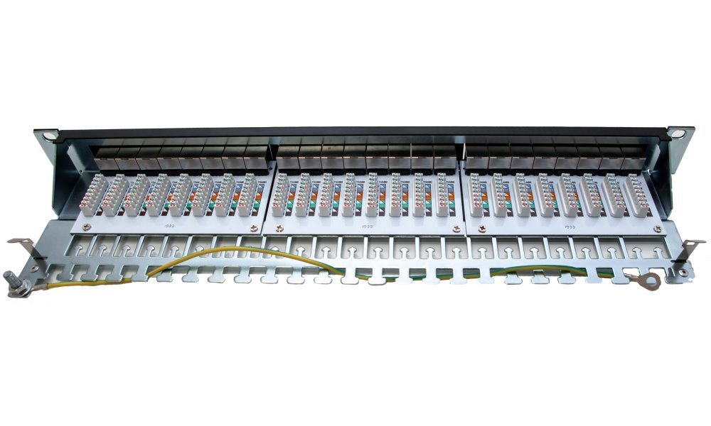 XtendLan Patch panel 19", 24 portů, Cat6a, stíněný, černý