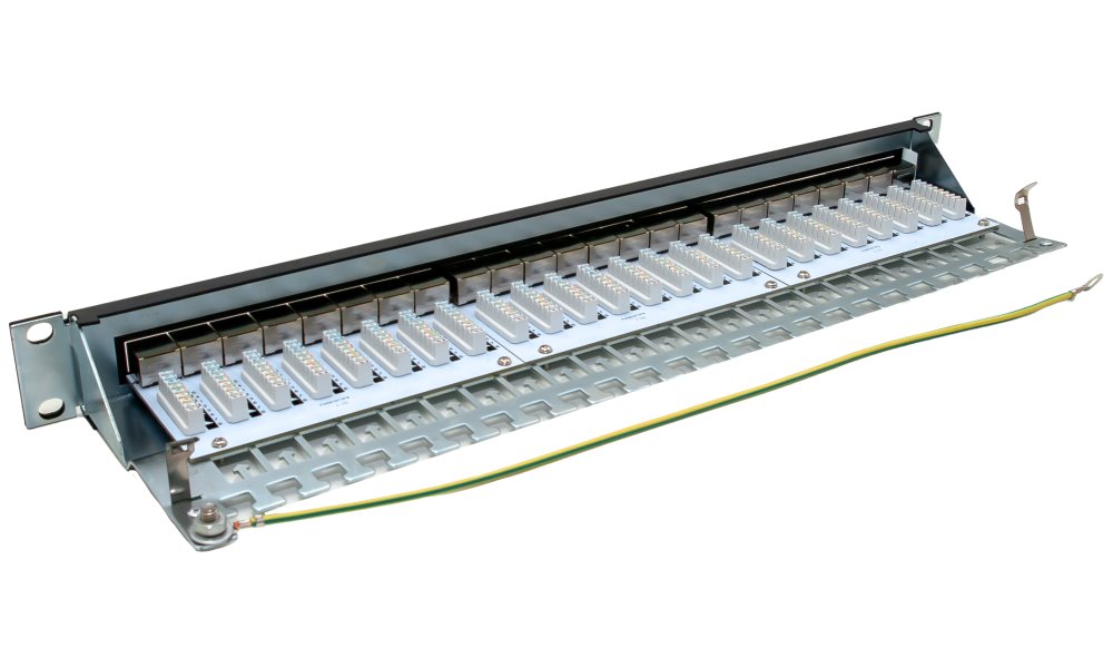 LYNX Patch panel 19", 24 portů, Cat6a, stíněný, černý