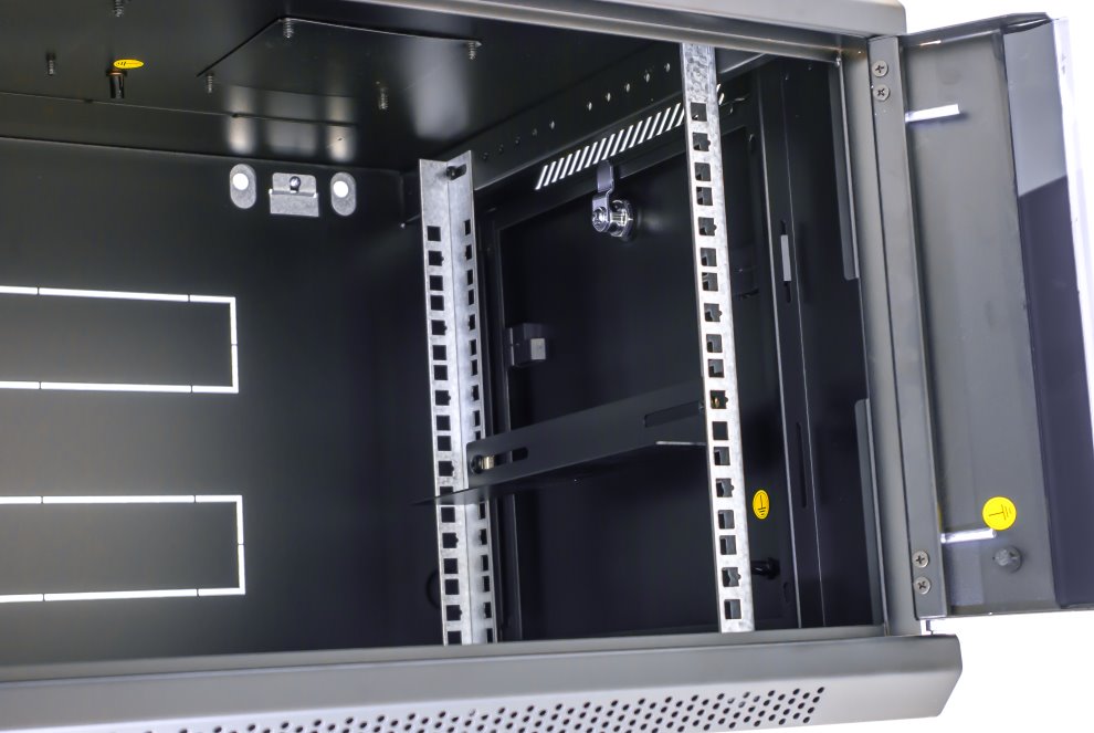 XtendLan 6U/600x450, na zeď, jednodílný, skleněné dveře