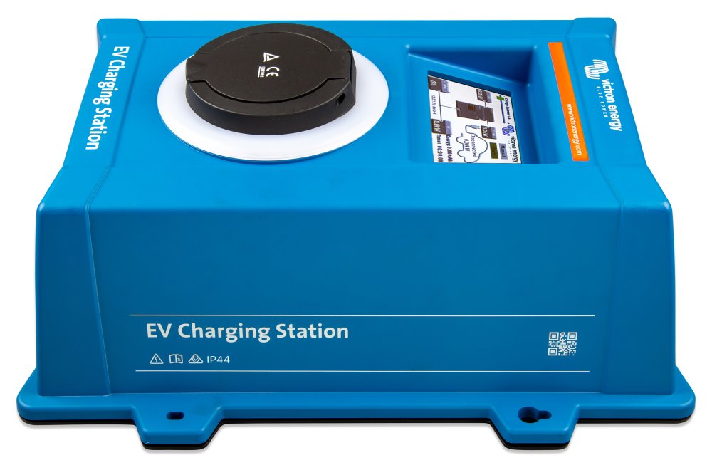 Victron EV nabíjecí stanice pro elektromobily, 22kW, 32A, 3f/1f, Type 2, LCD displej, bez kabelu