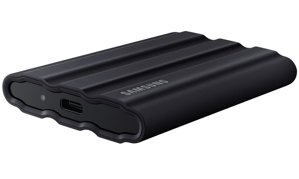 SAMSUNG Portable SSD T7 Shield 4TB / USB 3.2 Gen 2 / USB-C / Externí / Černý