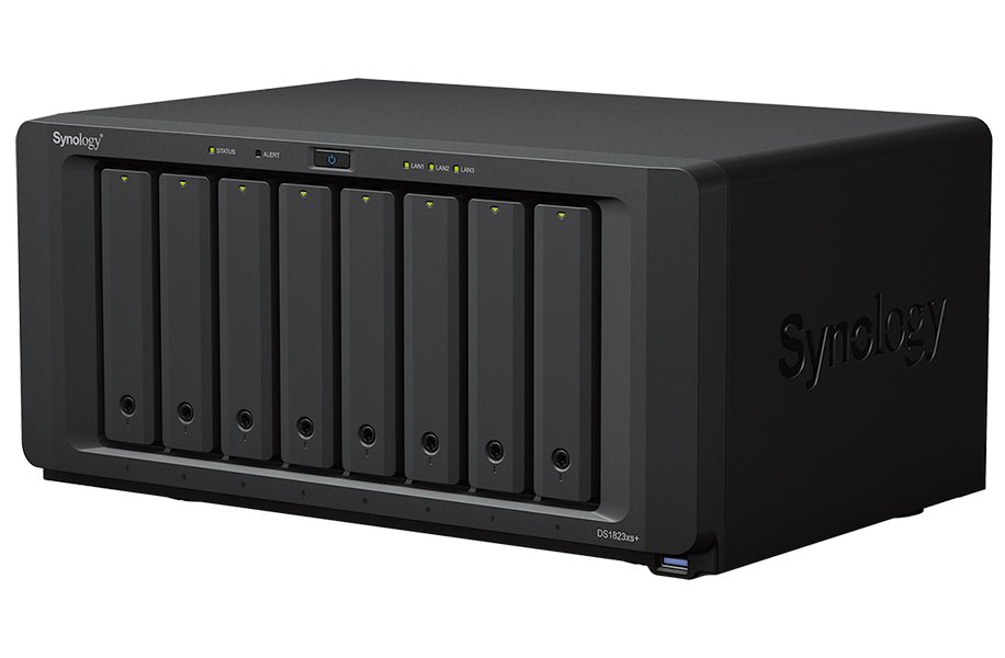 Synology DS1823xs+   8x SATA, 8GB RAM, 3x USB 3.2, 2x eSATA, 2x GbE,1x 10GbE, 1x PCIe)