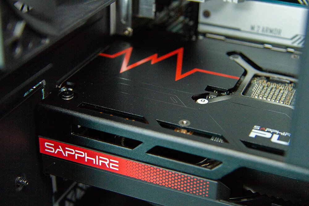 HAL3000 Online Gamer / AMD Ryzen 5 7600/ 32GB DDR5/ RX 7600/ 1TB PCIe SSD/ WiFi/ W11