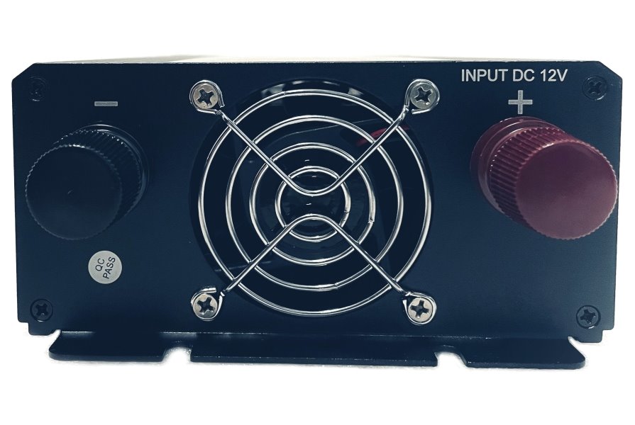 EUROCASE měnič napětí AC/DC 12V/230V/ 1500W/ 2x zásuvka