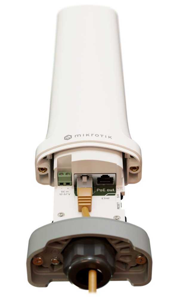 MikroTik CME Gateway  CAT-M/NB, 2x LAN, 2.4 GHz b/g/n, L4