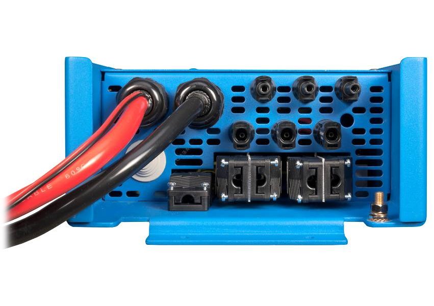 Victron EasySolar 24/1600/40 Hybridní solární jednotka s AC jističi