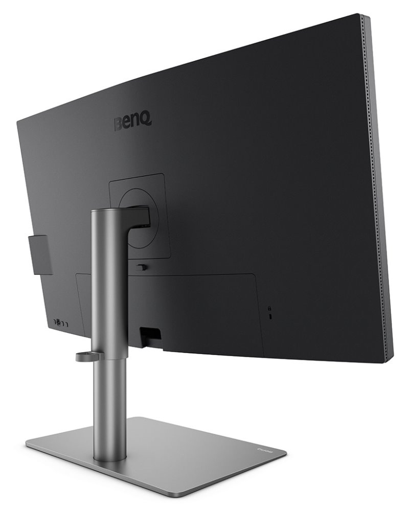 BENQ 32" LED PD3225U/ 3840x2160/ IPS panel/ 2000:1/ 5ms/ 2x HDMI/ DP/ 3x USB/ USB-C/ 3x Thunderbolt/ repro/ černý