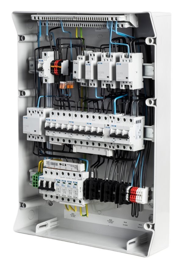 Solarmi AC40 osazený rozvaděč pro fotovoltaiku, jističe, chránič, 10kW 3f, plný automatický backup, 40A