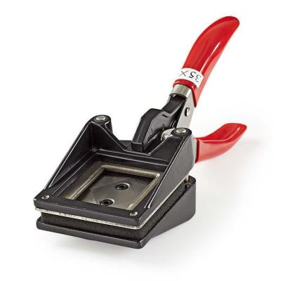 NEDIS řezačka pasových fotografií/ velikost řezu 35 x 45 mm/ kov/ černá