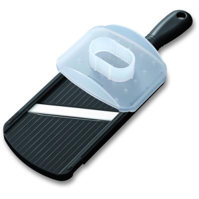 KYOCERA univerzální kráječ s chráničem prstů s oboustranným řezem/ tloušťka řezu 1,8mm/ černý